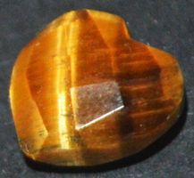 Deko Heilstein L-2536 – Tigerauge Herzform Briolette – 9x9mm