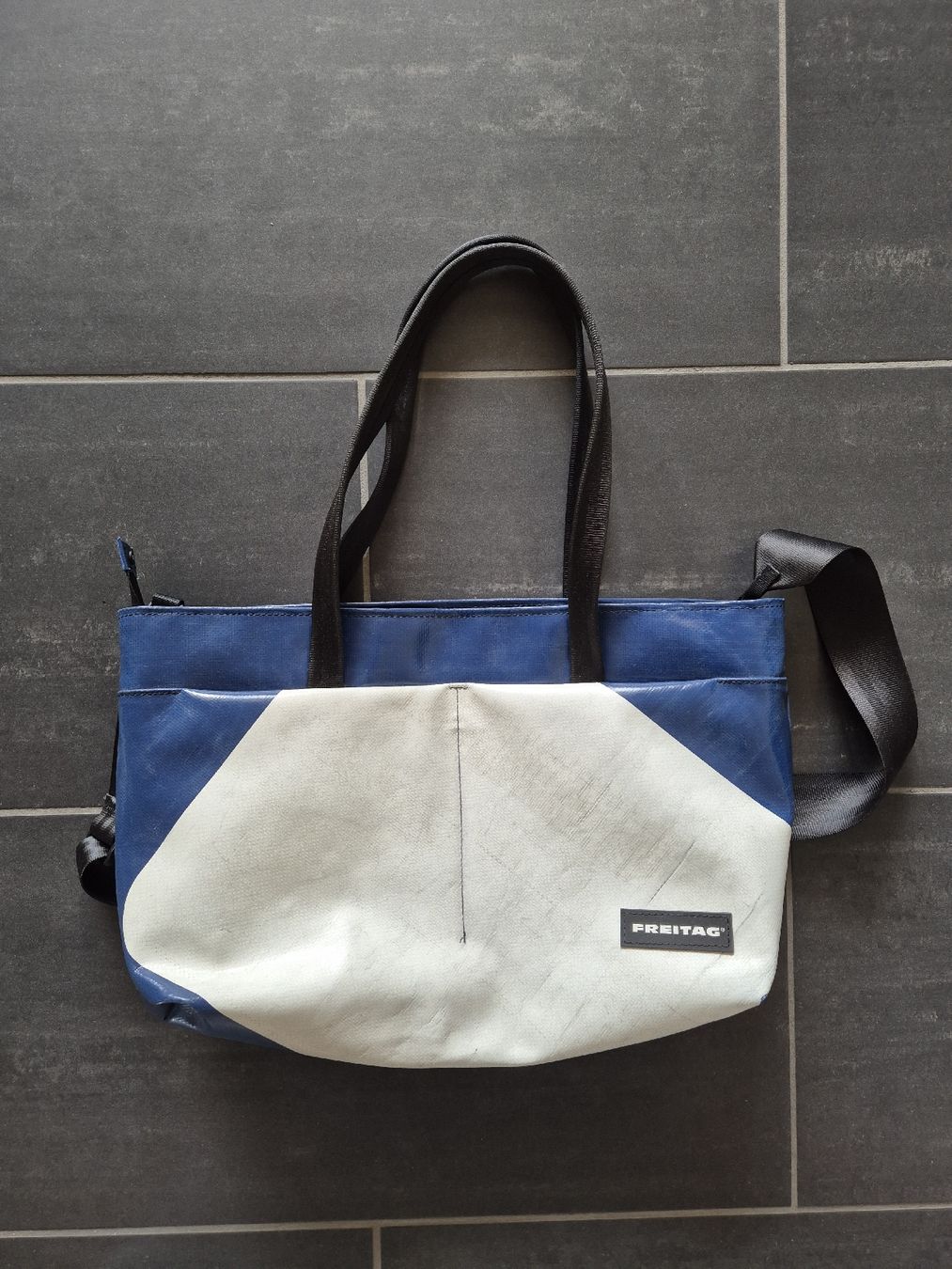 Freitag Borse da donna: Freitag Tasche Sterling – Usato da Oberburg venduto da wanii