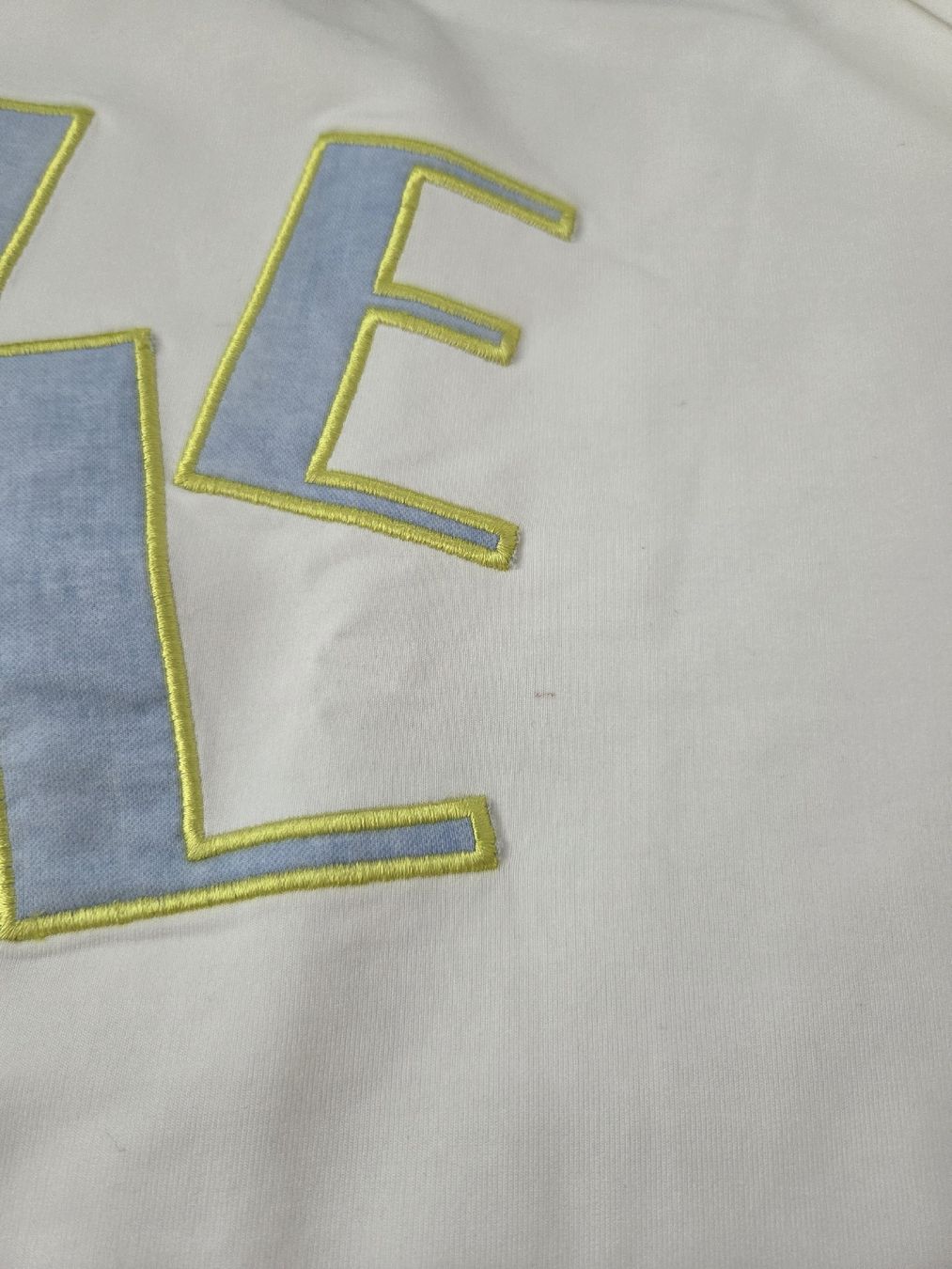 Maglioni & Felpe: schönes Sweatshirt, xox – Usato da Wiesendangen venduto da Sinhuk 6