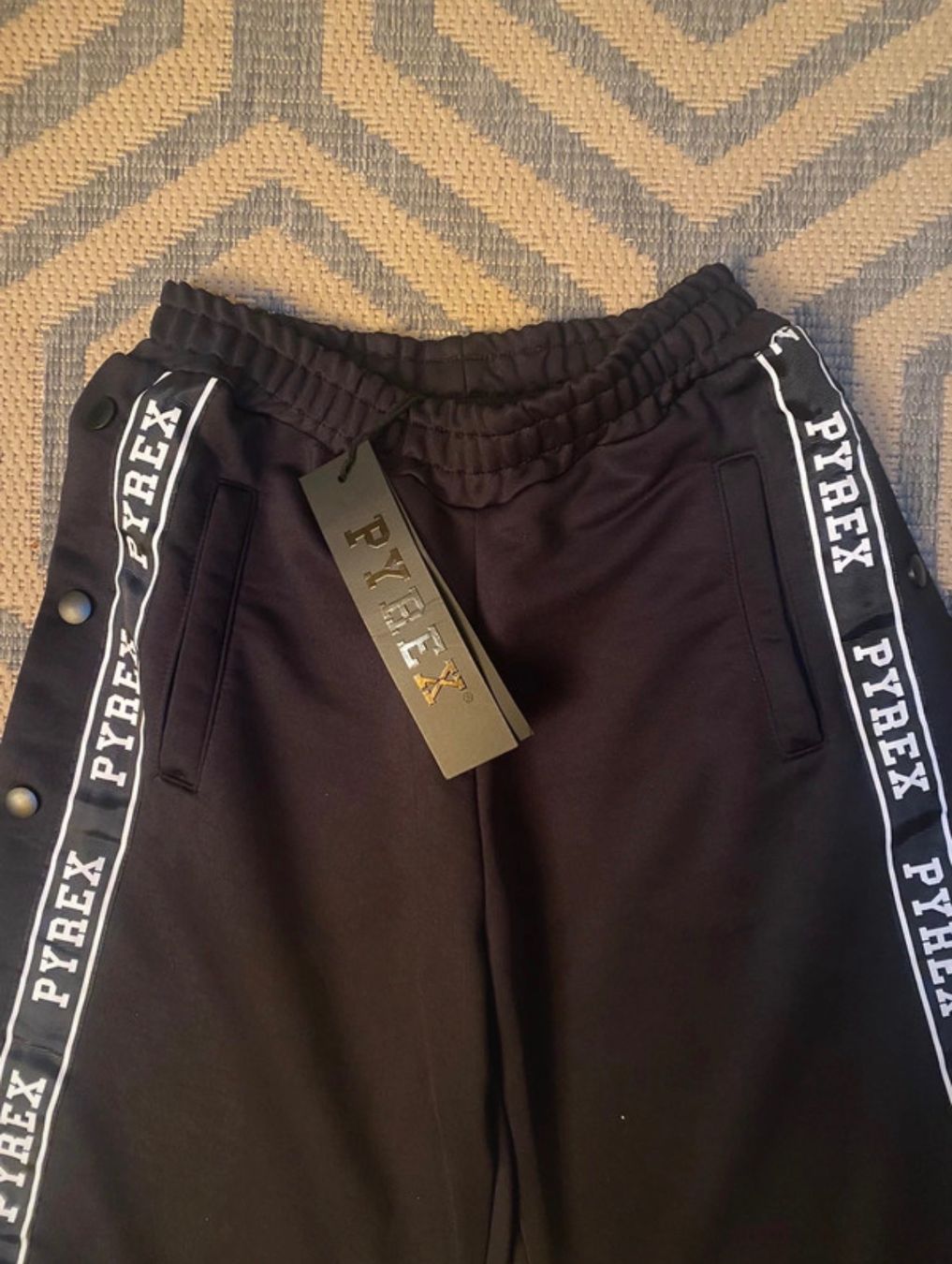 Pantaloni: Pantalone Pyrex – Nuovo (secondo la descrizione) da Bellinzona venduto da ser_6vd6 2