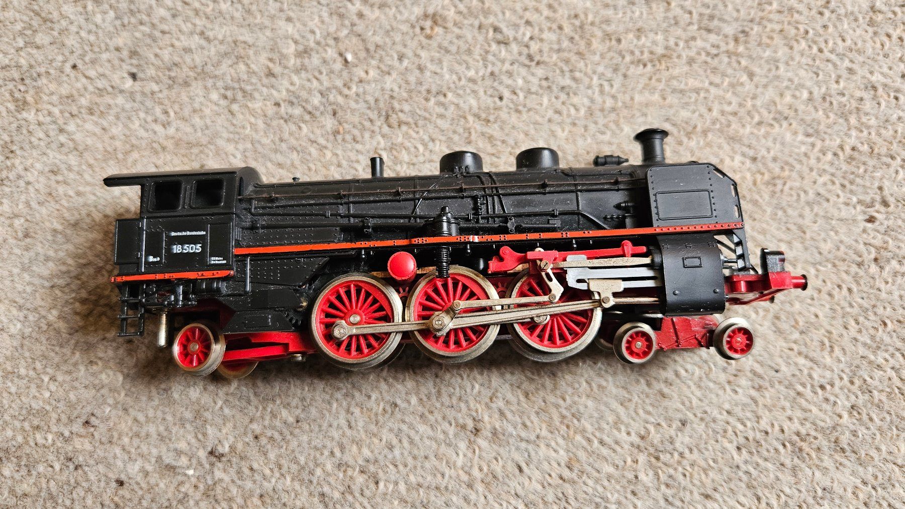 Lima Modellini di ferrovie: Lima H0 203014 BR 18 505 DB schwarz – Difettoso da Oberrüti venduto da hoppel77 2