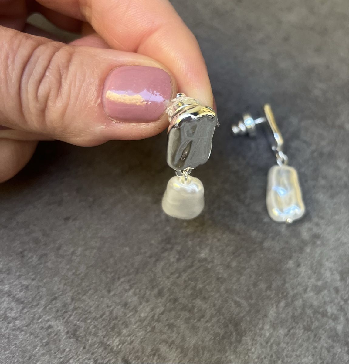 Orecchini pendenti & Orecchini a lobo: Neue Statement-Ohrringe mit Perlmutt-Anhänger 3.5cm – Nuovo e nell'imballaggio originale da Möhlin venduto da mil_h55x 3