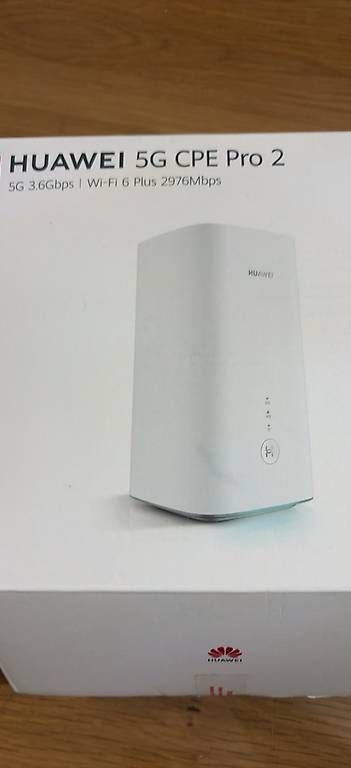 Huawei Modem & Router: Huawei 5GCPE Pro 2 – Usato da Neuhausen am Rheinfall venduto da Khawar1973
