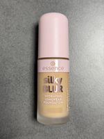 NEU essence - Silky Blur Foundation