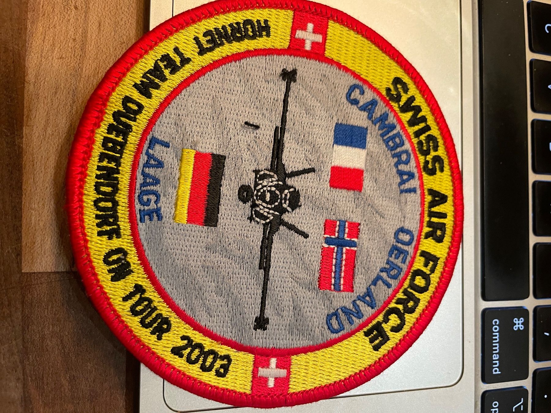 Schweizer Armee Toppe: Swiss Air Force. 2003 swiss Hornet – Usato da Oberiberg venduto da stab