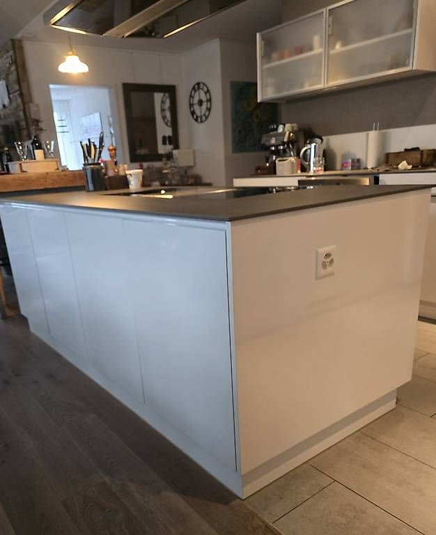 Cucine complete: Kücheninsel- weiss hochglanz – Usato da Guntershausen venduto da acsirp 3