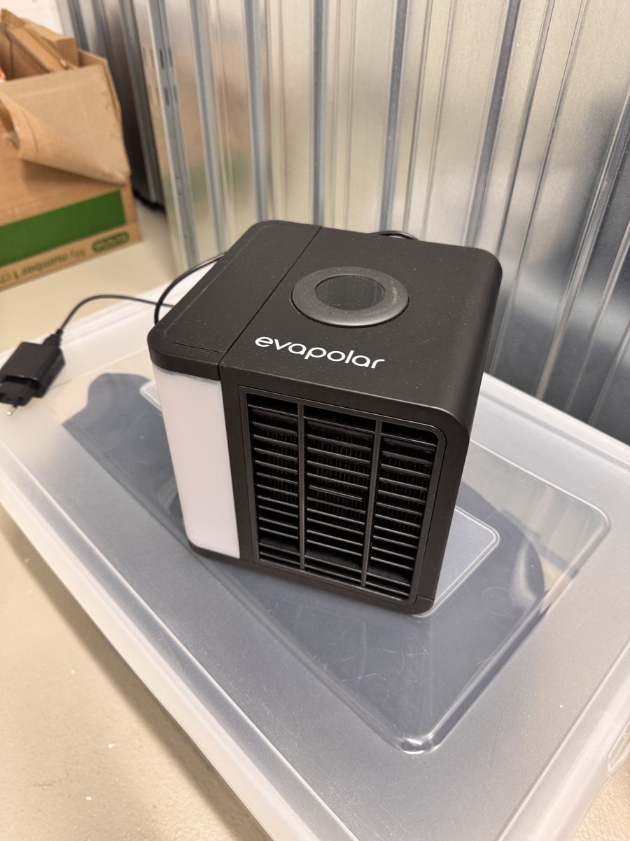 Condizionatori: EvaLIGHT Plus EV-1500 Personal Air Cooler - Like New! – Usato da Zürich venduto da Curtins