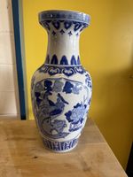Porzellanvase blau weiss China Motiv 