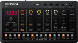 ROLAND AIRA T-8 - Bit maschine - bassline OKKASION