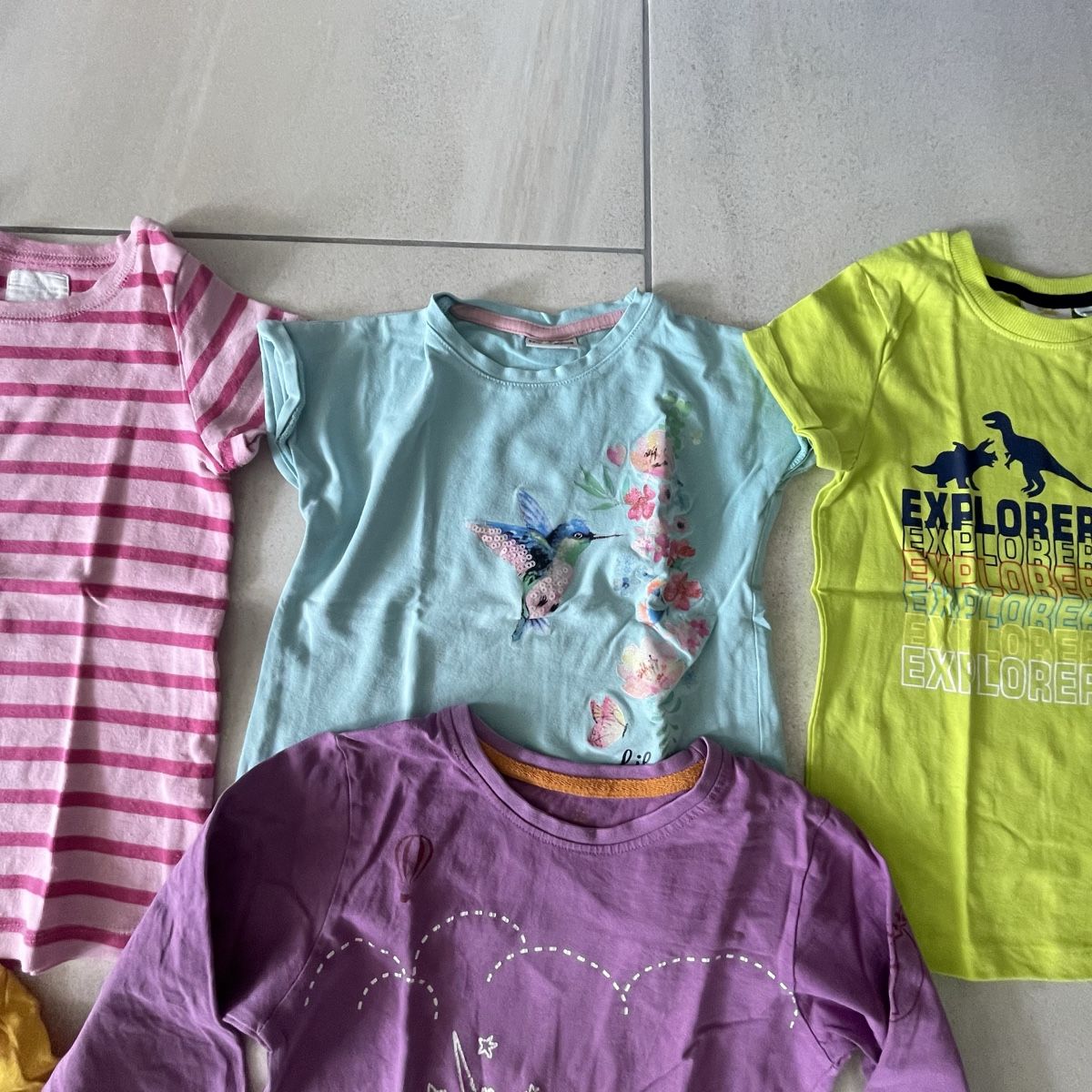 Camicette, T-shirt & Top: T-Shirts Gr. 116/122 – Usato da Oetwil am See venduto da mar_t7ct 5