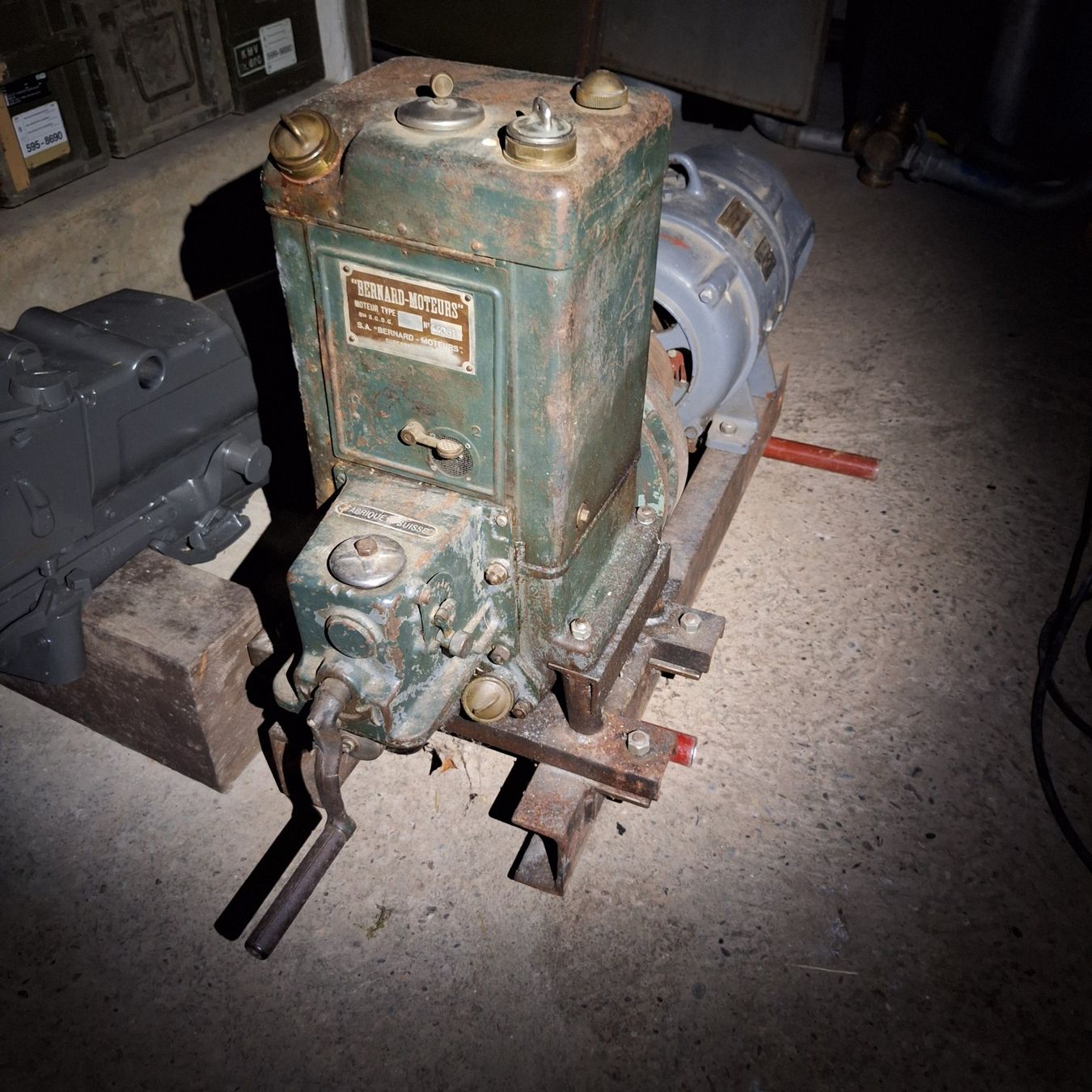 Motori: Bernard Motor WWII – Usato da Wölflinswil venduto da hus02qvarna 6