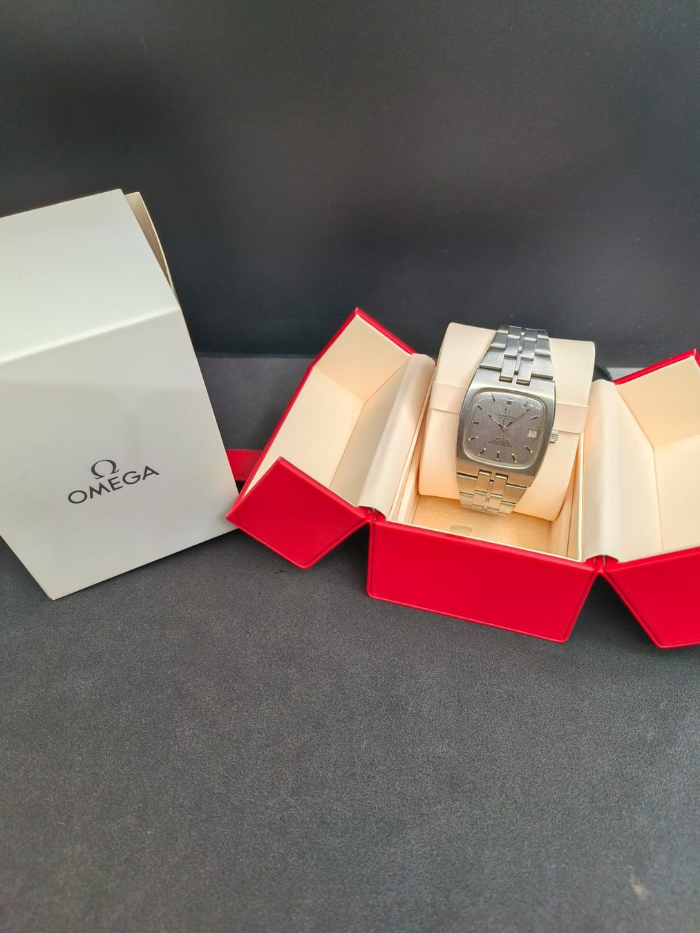 Omega Orologi: Omega – Usato da La Chaux-de-Fonds venduto da curtitswisswatches 1