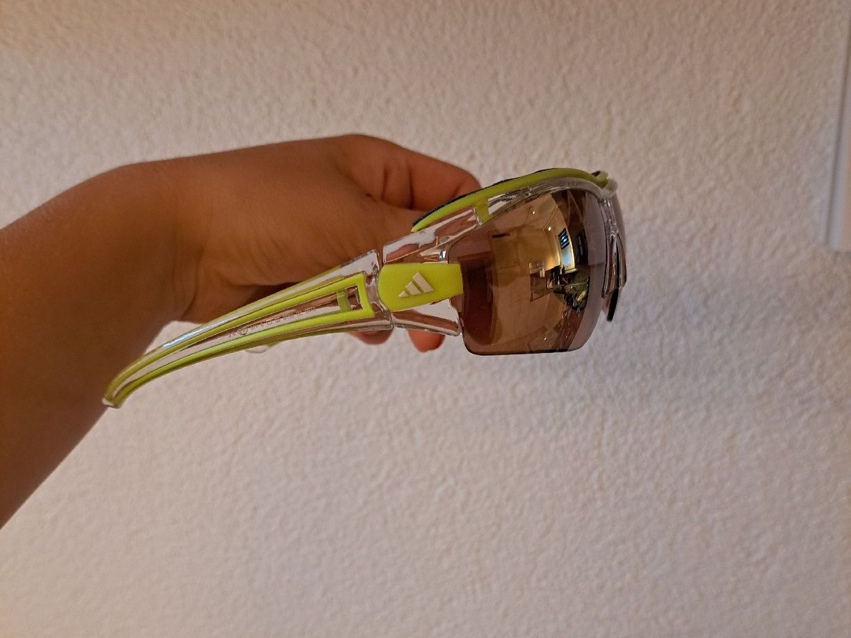 Adidas Lunettes & Verres: Adidas Sport-Sonnenbrille – D'occasion à Seengen par alexandra.weber 1