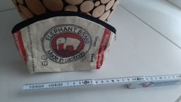 K.. R) Upcycling Bag Nessesaire Elefant Portemonnaie