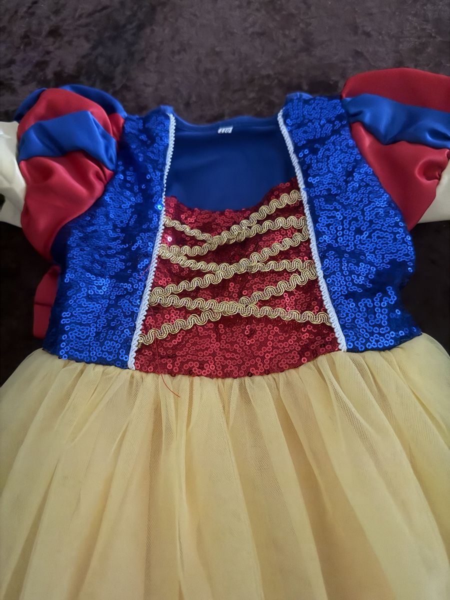 Costumi: Faschingskostüm Schneewittchen Kleid Grösse 110 – Usato da Wangen b. Olten venduto da Sarina93881621 1