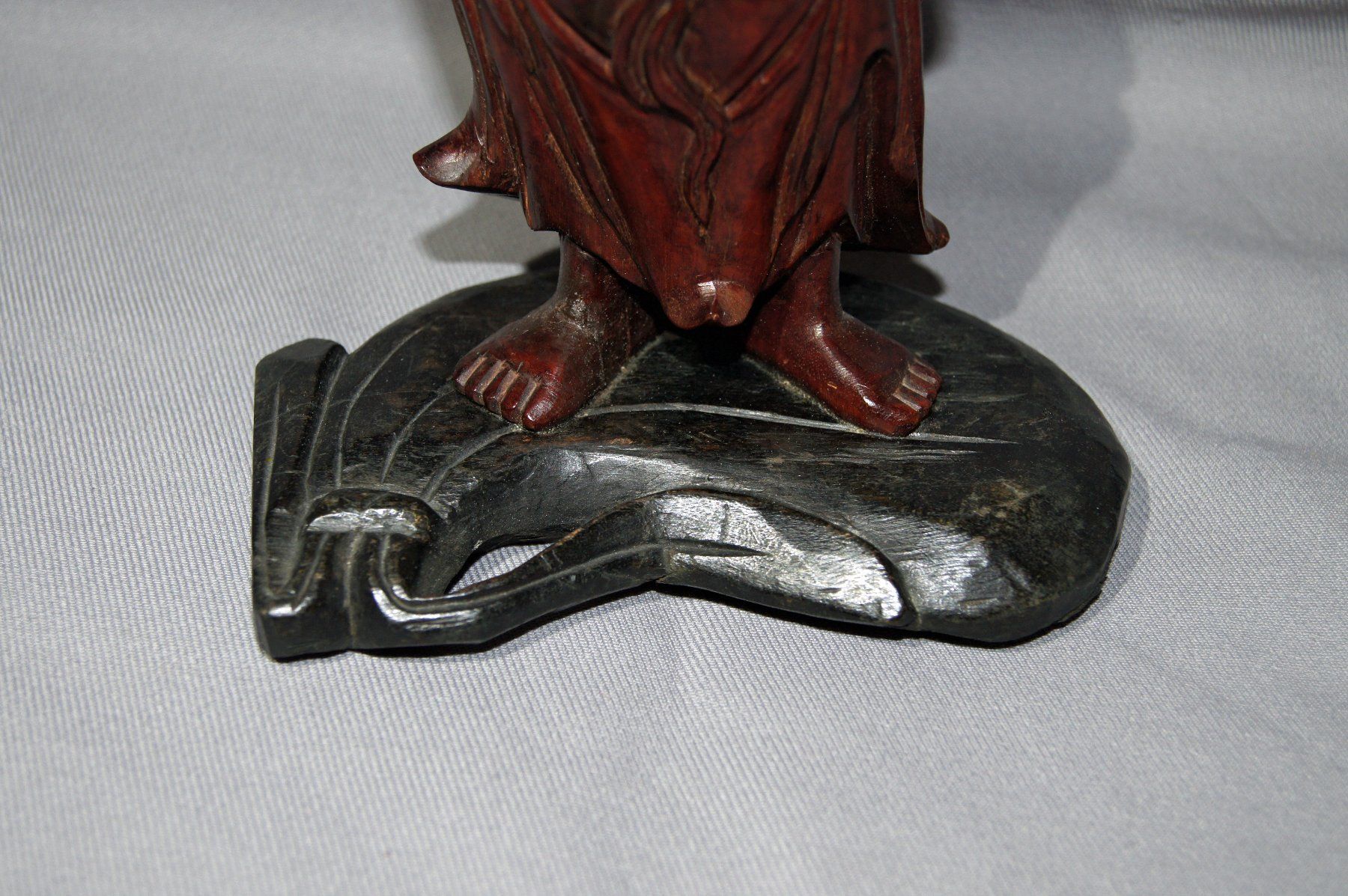 Figuren: Antiker stehender «Happy Buddha» – Gebraucht aus Geroldswil von ARTEFACTO 3