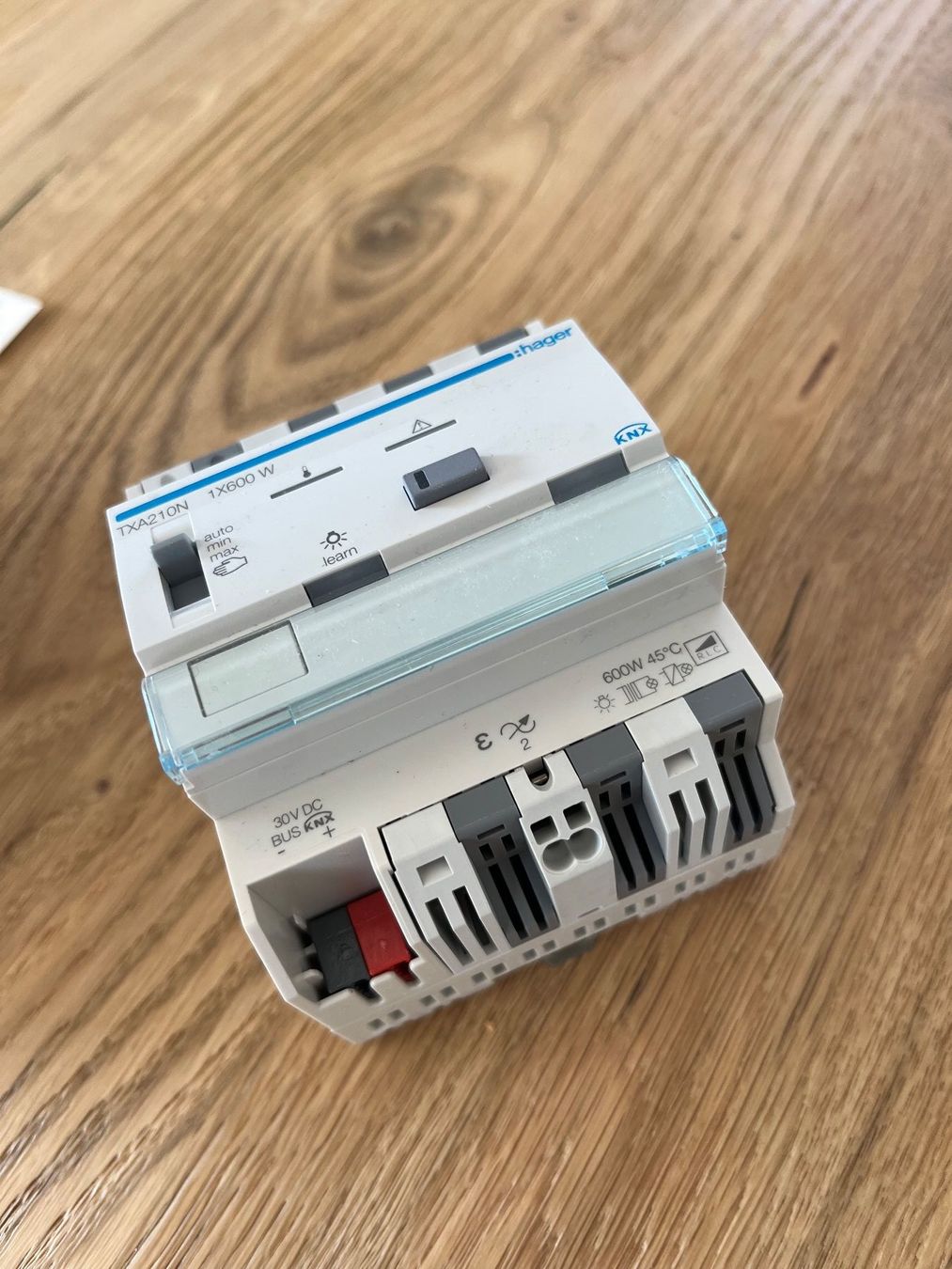 Hager Interruttori: KNX Hager TXA210N Universal Dimmer - 600W – Nuovo (secondo la descrizione) da Unterterzen venduto da Siola4 3