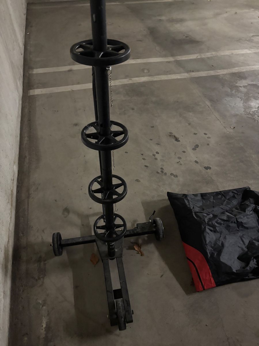 Boîtes à outils & rangements: Arbre de rangement pour jantes – D'occasion à Cologny par ggin1223 2