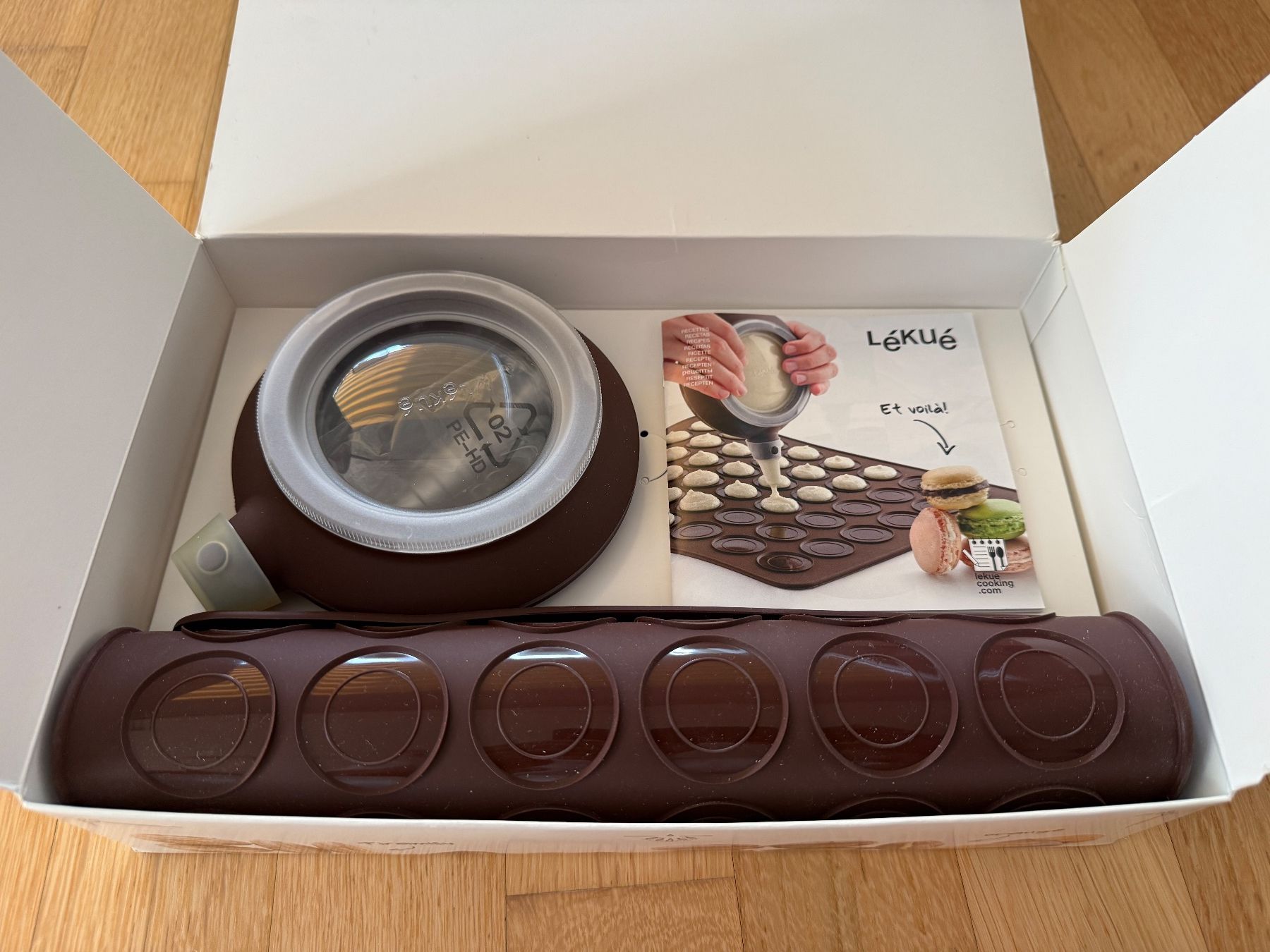 Teglie da forno: Lékué Creative - Kit Macaron - einmal benutzt – Usato da Baden venduto da Polvere 1