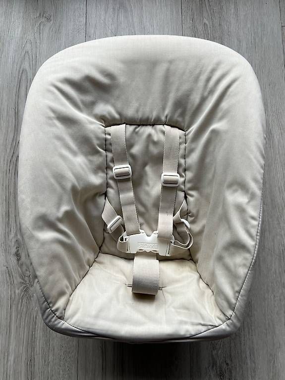 Stokke Seggioloni: Stokke Trip Trap Babyschale – Usato da Zezikon venduto da bonita4573