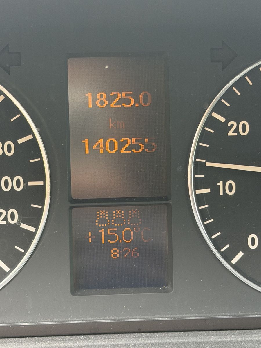 Mercedes-Benz Automobili: Mercedes A170 mit MFK – Usato da Thun venduto da illysh 9