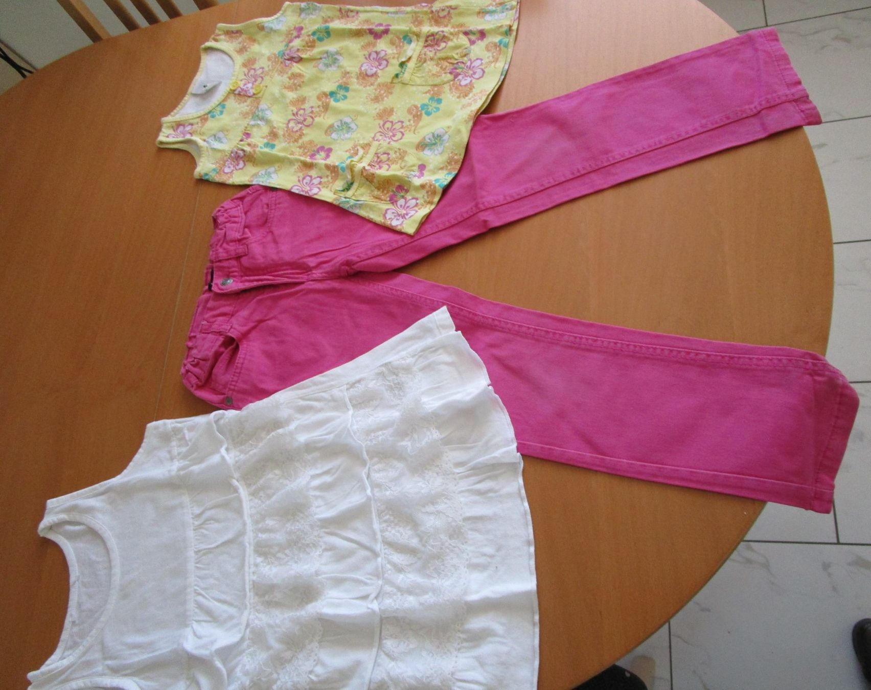 Ensembles coordonnés: Mädchenkleider (4) – D'occasion à Langenthal par majarose 1