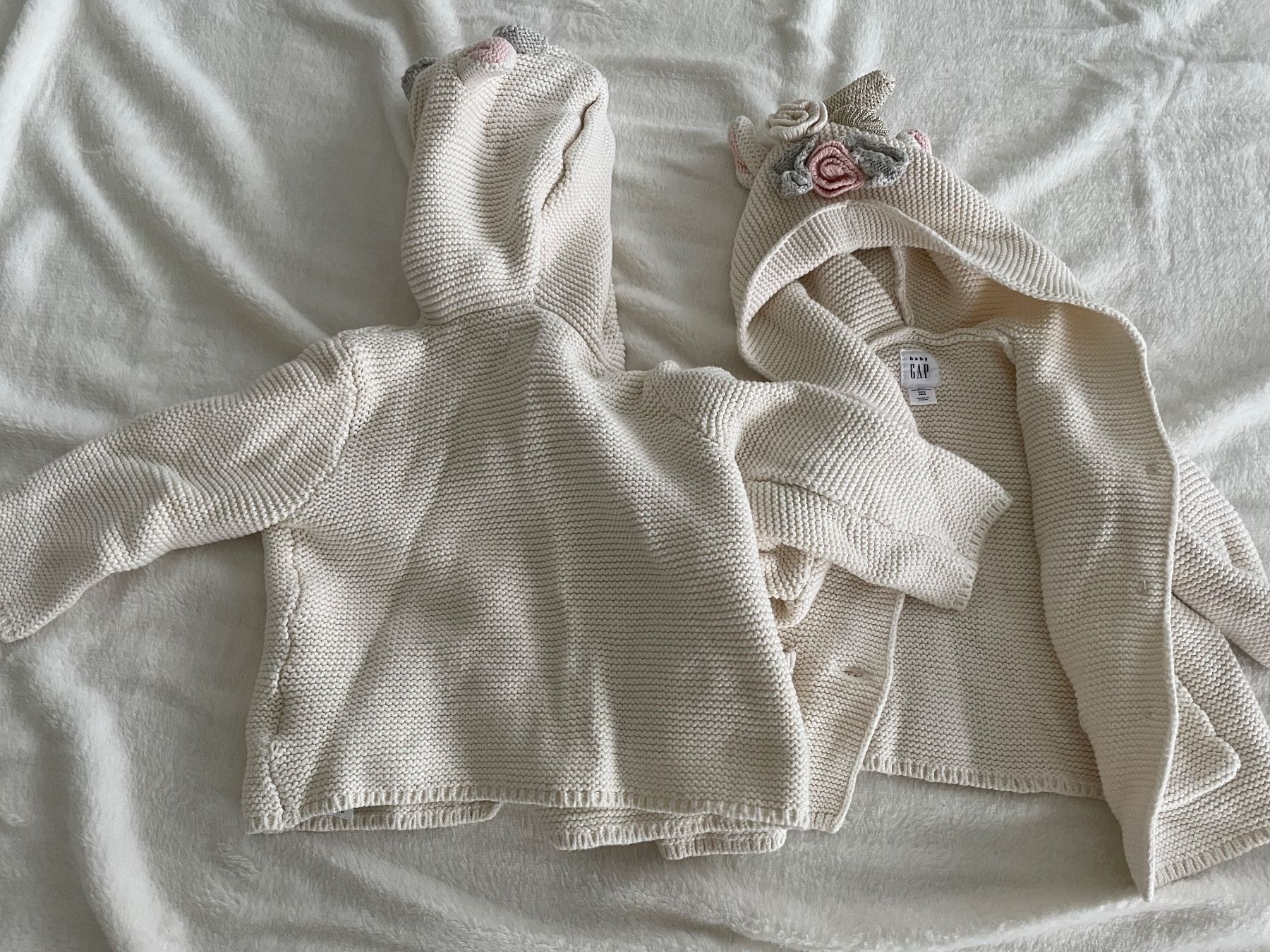 Lotti & Set di vestiti: Strickjacken Einhorn von Baby Gap – Usato da Buch am Irchel venduto da pas_ddk2 5