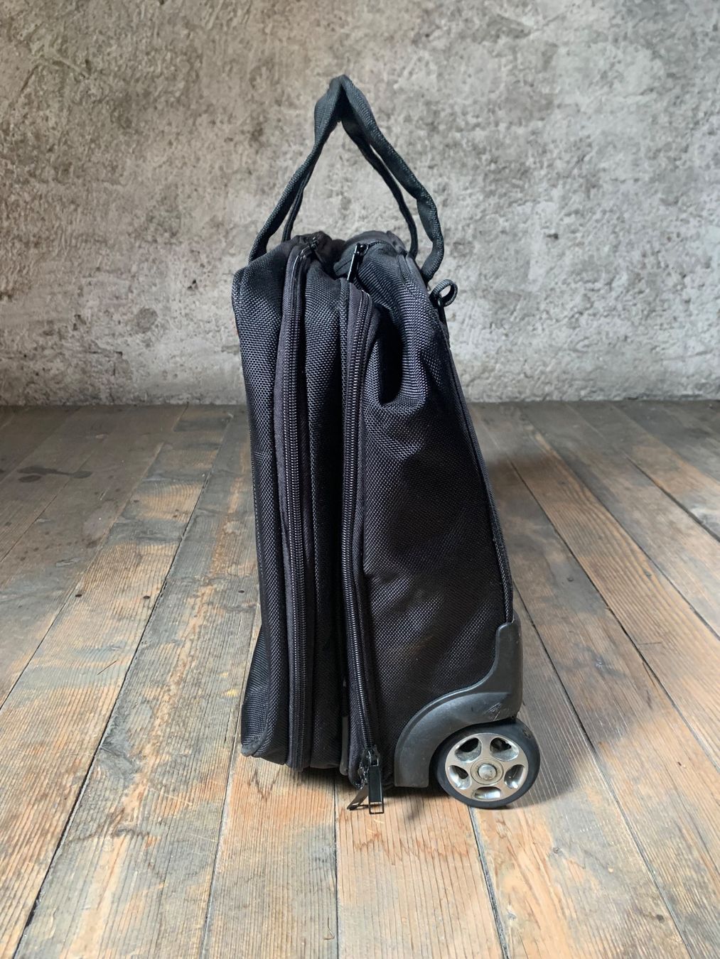 Valises & Sacs: Businesstasche Trolley – D'occasion à Zürich par f_m_fqv6 1
