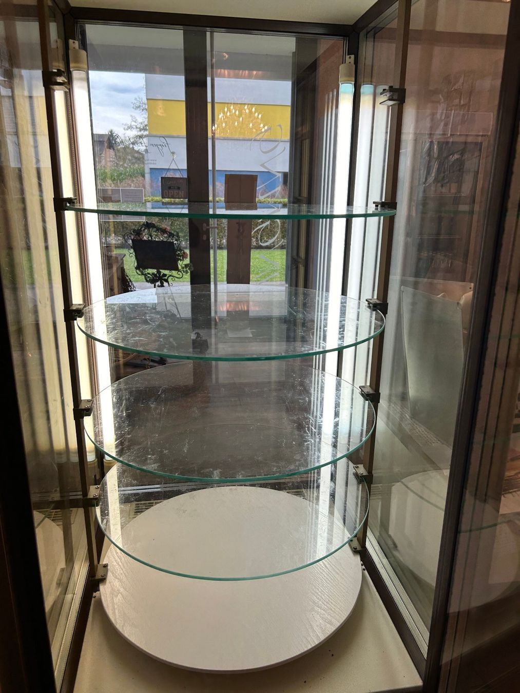 Vetrine: Kühlvitrine, Kuchenvitrine, Drehvitrine – Usato da Ebikon venduto da dalmayk 1