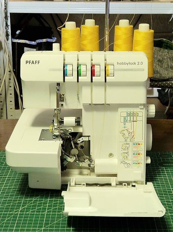 Pfaff Machines à coudre: Overlock Nähmaschine Pfaff Hobbylock 2.0 – D'occasion à Frenkendorf par Mineralwasser 2