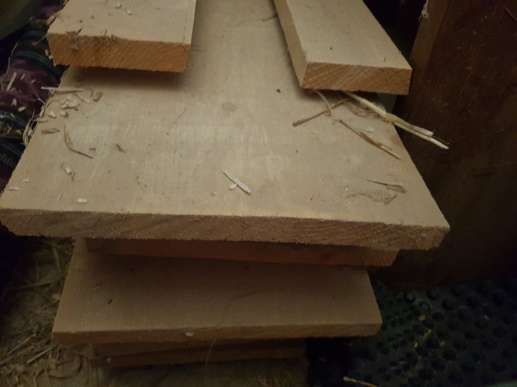 Articoli in legno: Holzbretter Tanne – Usato da Roches BE venduto da Fanato7