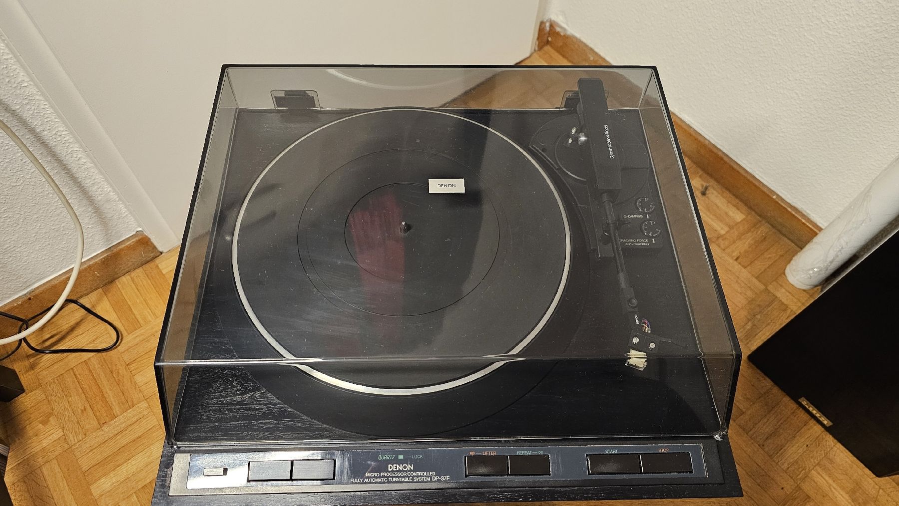 Denon Plattenspieler: Plattenspieler Denon DP37F – Gebraucht aus Basel von Dusko. 7