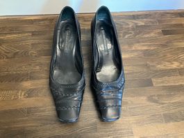 Superschöne Pumps von Studio Pollini Gr. 39 38.5