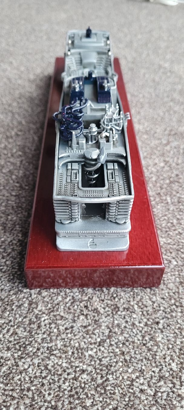 Kit di modellismo & Modellini statici: MSC Word America – Nuovo e nell'imballaggio originale da Seon venduto da Granadille 3