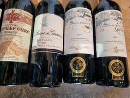 vins de Bordeaux dans caisse de 12  bouteilles 