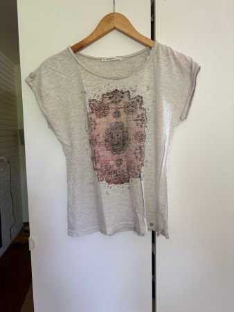 Damen T-Shirt NILE Grösse XS / S beige bedruckt