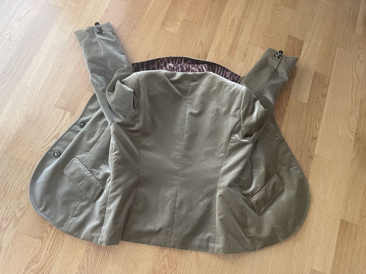 Jacken: Blazer/ Clement Veloursblazer Grösse 40 EU beige – Gebraucht aus Rüschlikon von Lajniii 1
