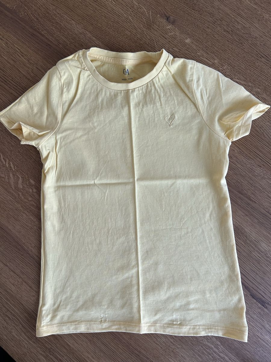 Lotti & Set di vestiti: 140 - Sommer Set – Usato da Neftenbach venduto da joell01 3