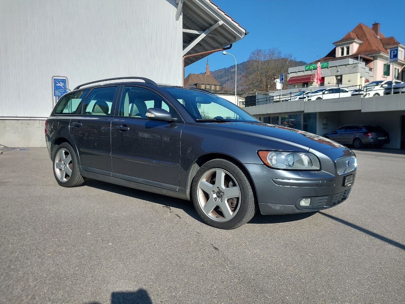 Volvo Autos: Volvo V50 D5 (MFK 10.24) – Gebraucht aus Spiez von  1
