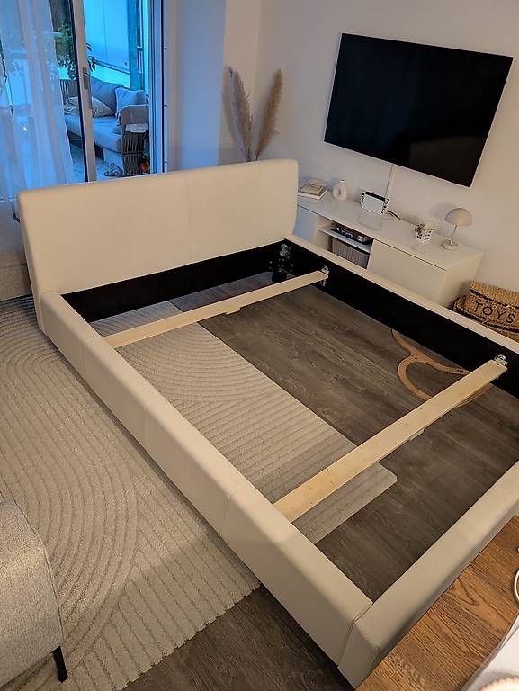 Letti: Bettgestell 180x200 cm gebraucht – Usato da Zollikofen venduto da flo_gsh6 4