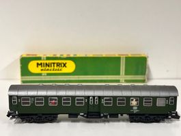 Minitrix 51 3011 00 DB Schnellzugwagen mit Personen Spur N