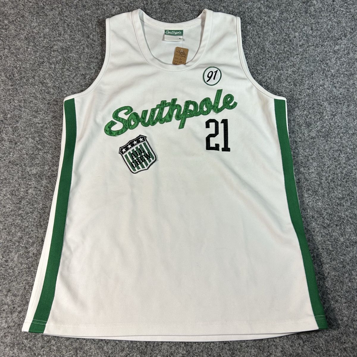 Kleiderpakete: Lots de 4x basketball shirt – Gebraucht aus La Sagne NE von Matlasape 2
