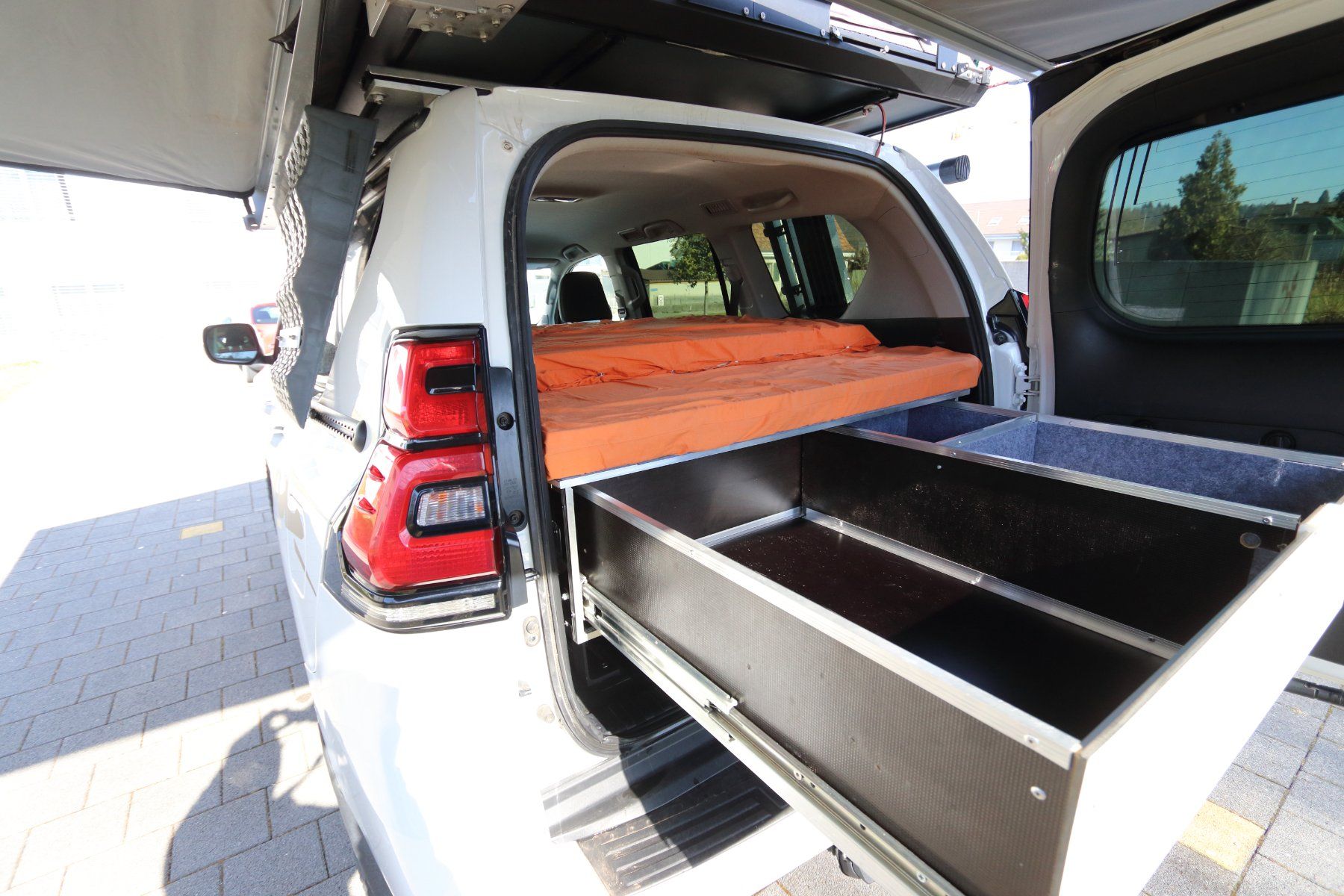 Toyota Véhicules de camping: Landcruiser 2.8TD Comfort Automatic – D'occasion à Menziken par rief60 6