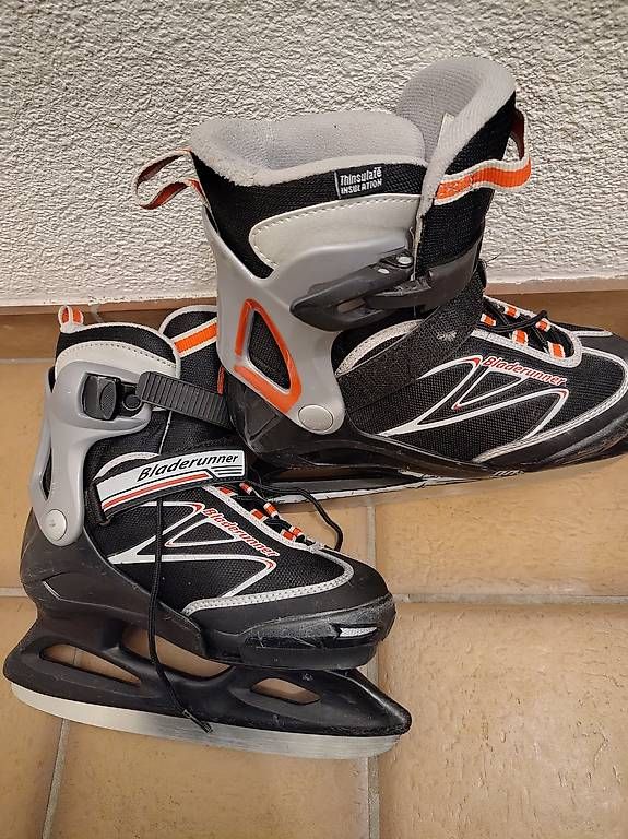 Pattini da ghiaccio: Schlittschuhe Bladerunner Gr 32-37 – Usato da Brienz BE venduto da cgj 1