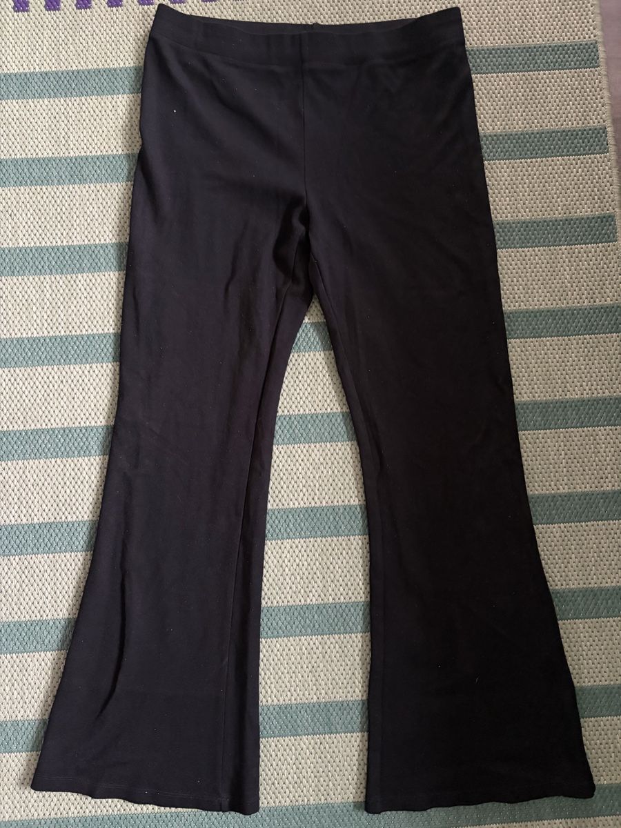 Tissus: Schwarze elastische Hose – D'occasion à Maienfeld par saoma123