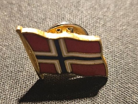 Broschen & Nadeln: PIN Norwegen – Gebraucht aus Bern von Respirit 2