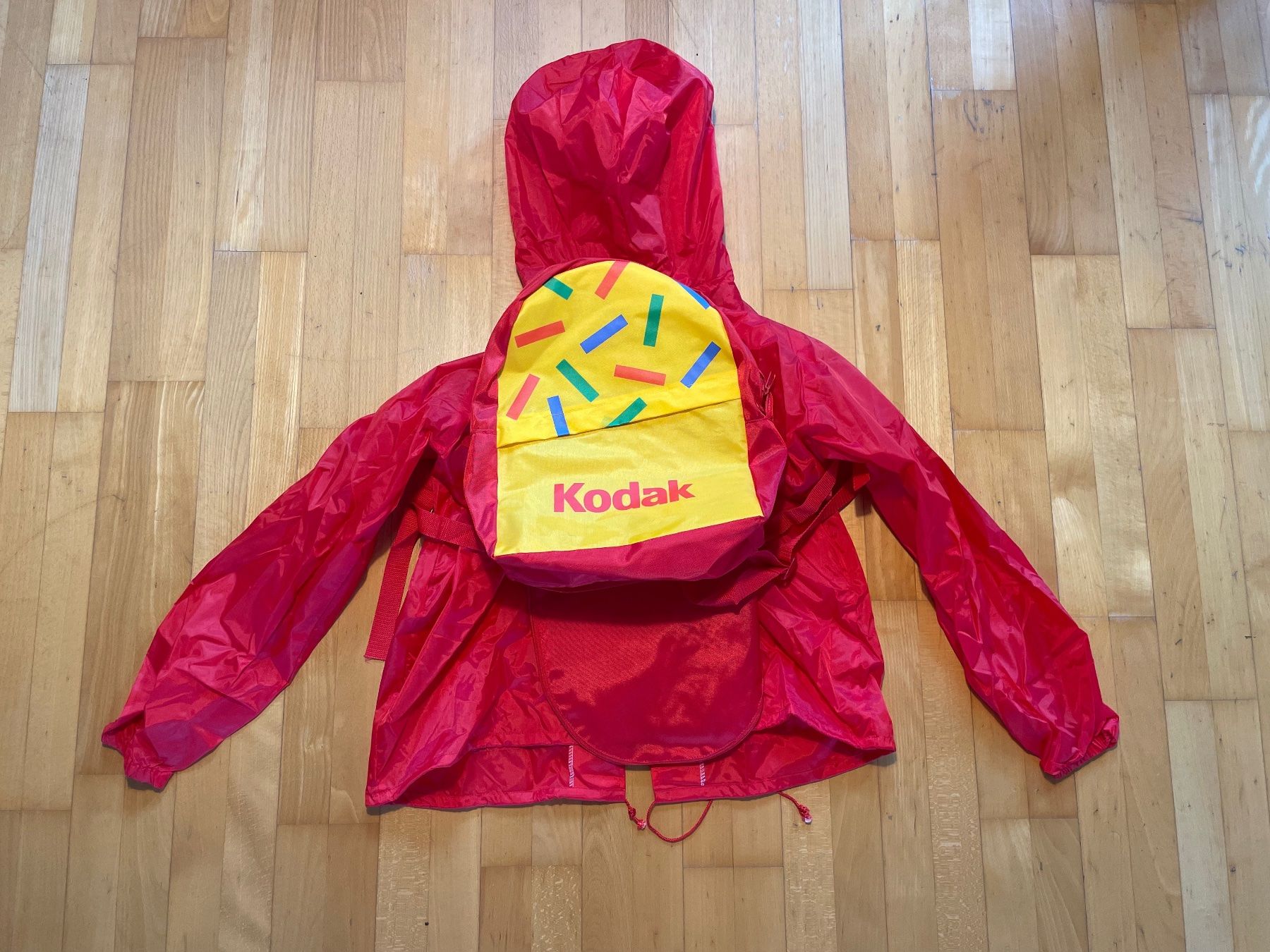 Jacken: New Vintage 90s Kodak Jacket Backpack Sz L – Neu (gemäss Beschreibung) aus Zürich von le_souk