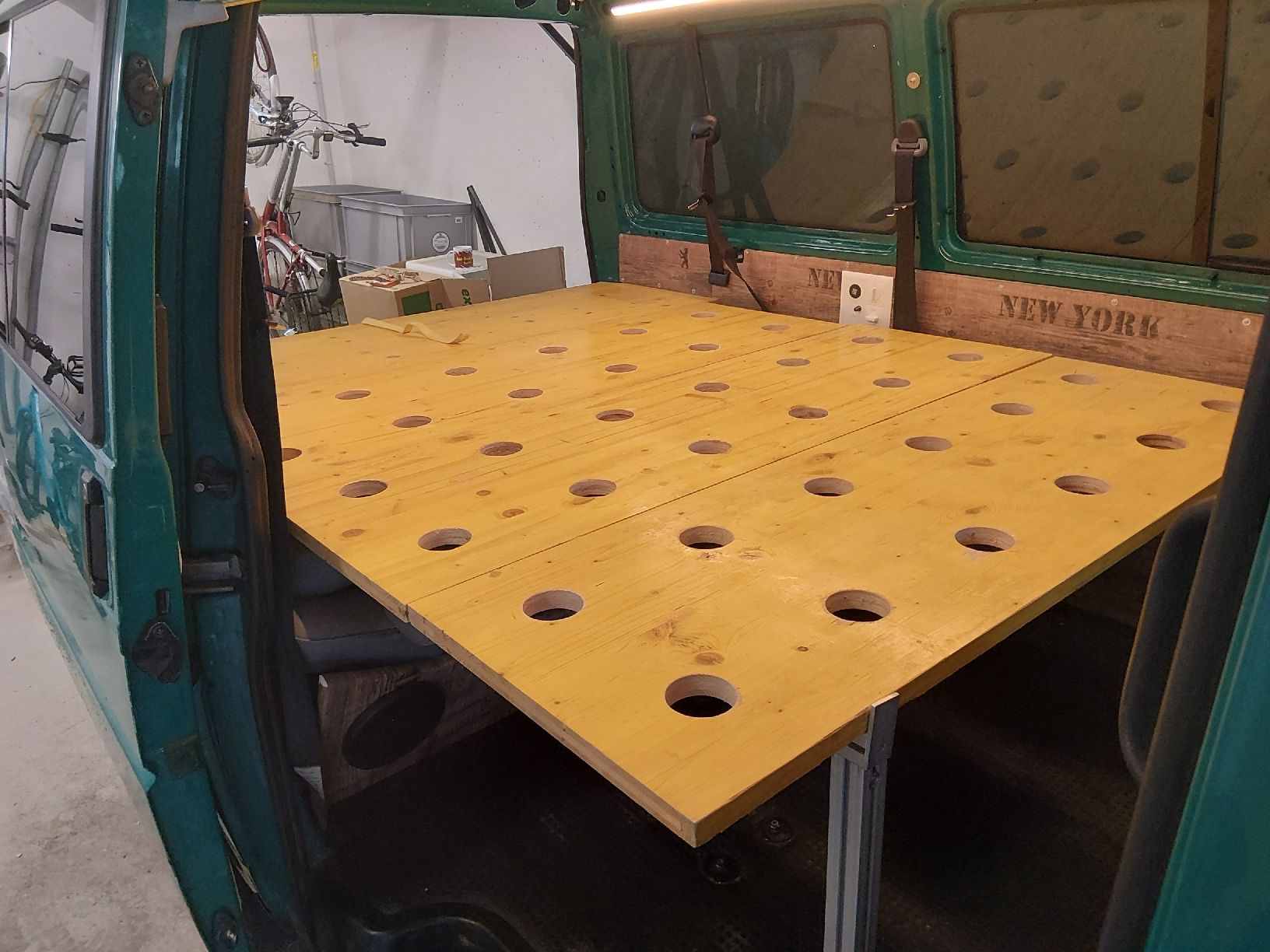VW Automobili: VW T4 Syncro Swiss Profi mit Differenzialsperre – Usato da Wald ZH venduto da Beobachtungswagen 9