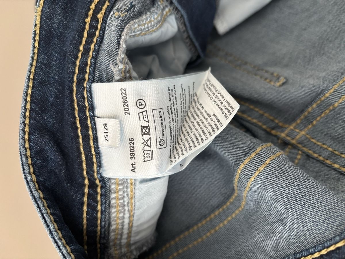 Pantalons: Hose  – D'occasion à Sursee par Zupsa 3