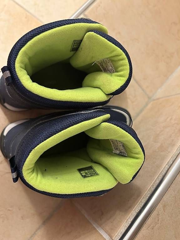 Schuhe für Jungen: Winterstiefel / Schneeschuhe KangaRoos Gr. 36 – Gebraucht aus Schmerikon von sab_6ppz 3